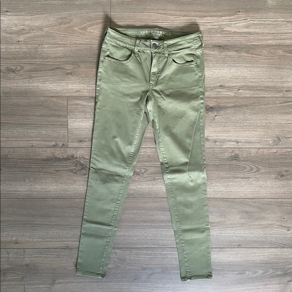 American Eagle Outfitters | women’s olive skinny